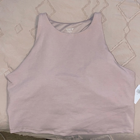 Old Navy workout top - Picture 1 of 3